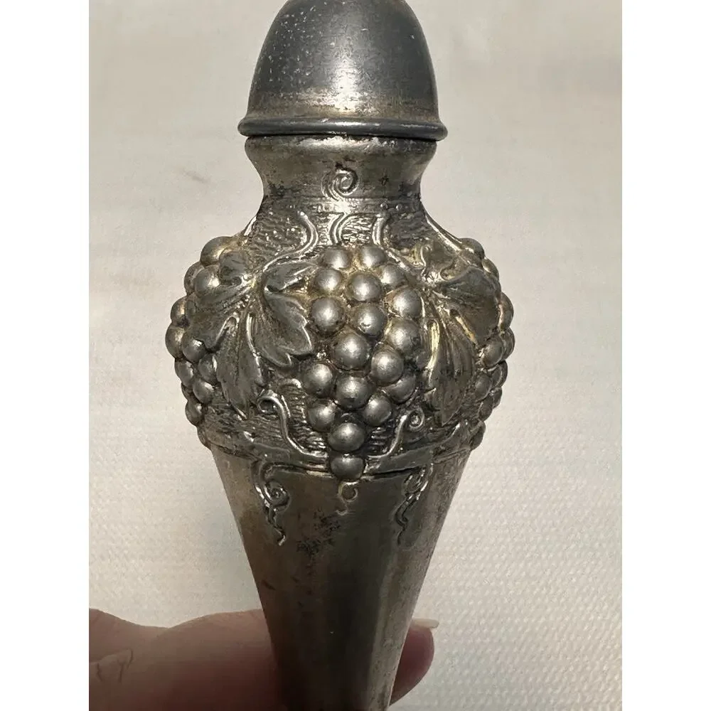 Vintage Weidlich Brothers Silver-plated Metal Art Deco Grape Leaves 5”
